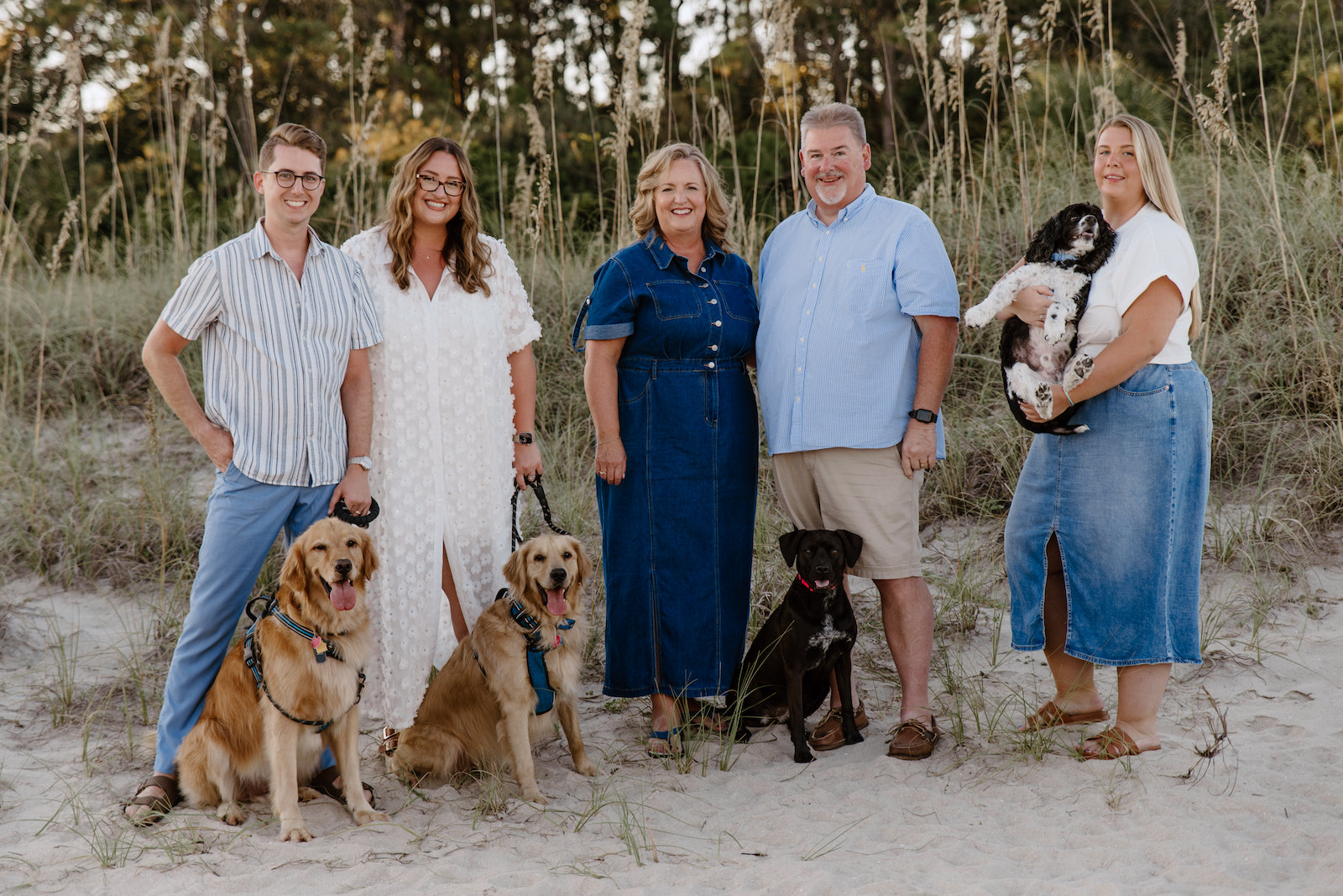 Family beach photography session in Navarre Beach, Florida by Shore Shooters