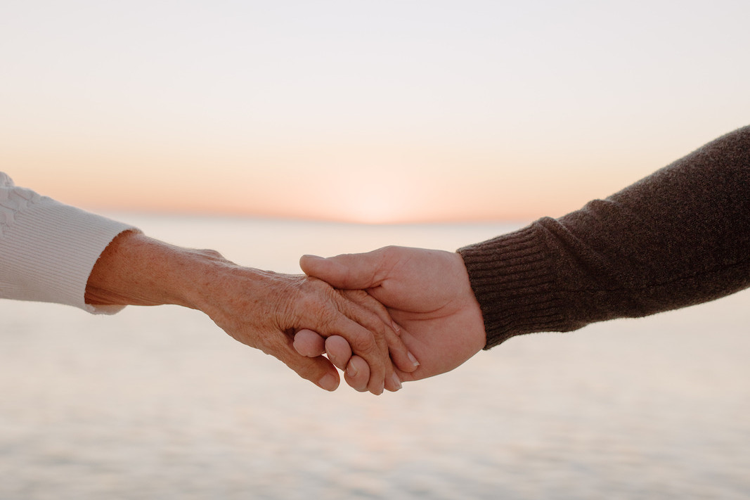 Family beach photography session in ORANGE BEACH, AL by Shore Shooters
